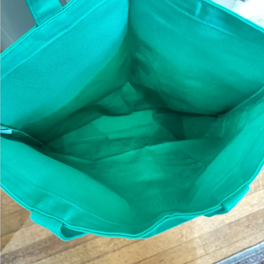 New Yorker Green Tote Bag - Picture 4 of 4